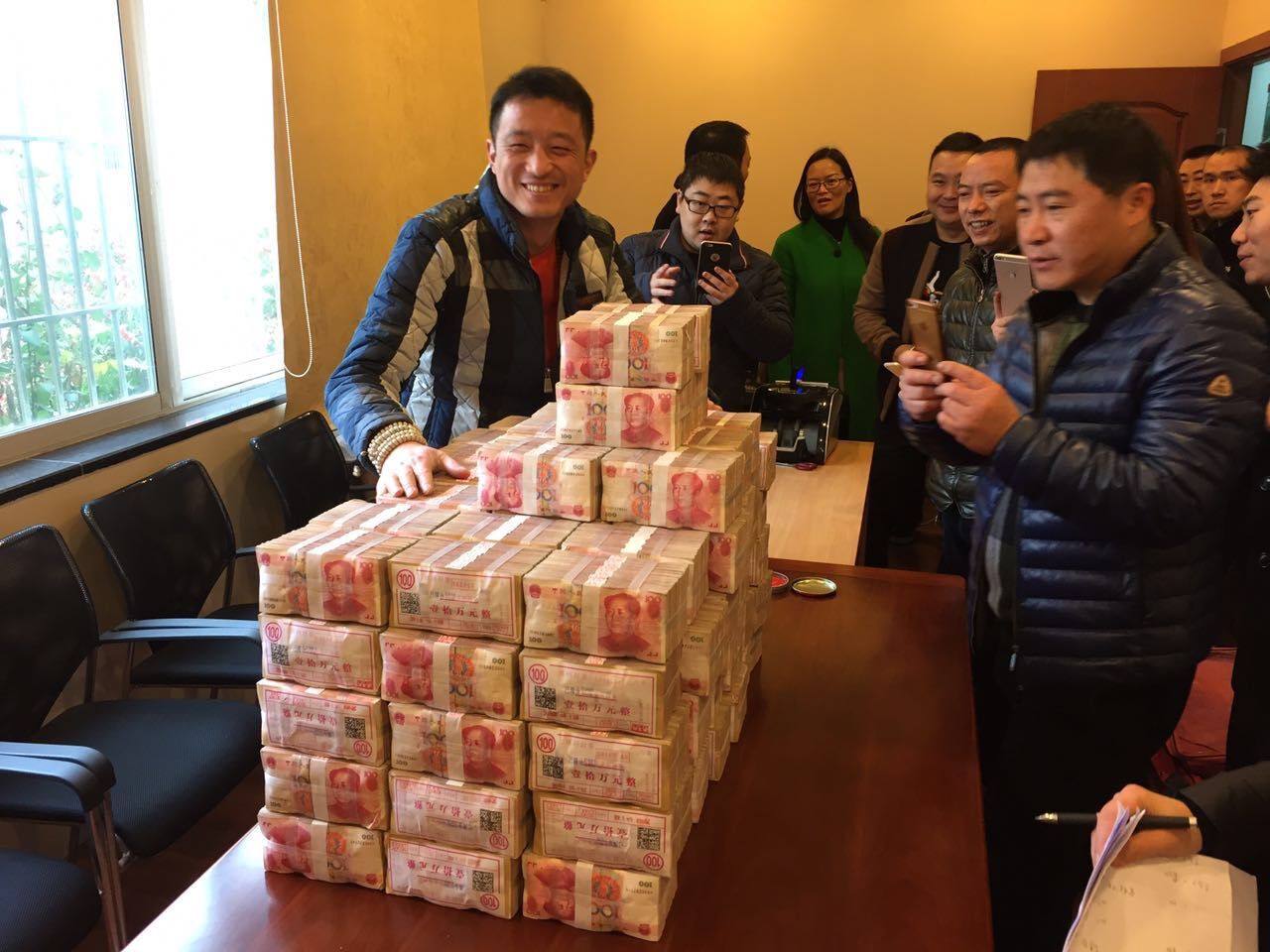 切實履行社會責任幫助地方解圍脫困 ——四川發展資産(chǎn)管理(lǐ)有(yǒu)限公(gōng)司幫扶網貿港項目